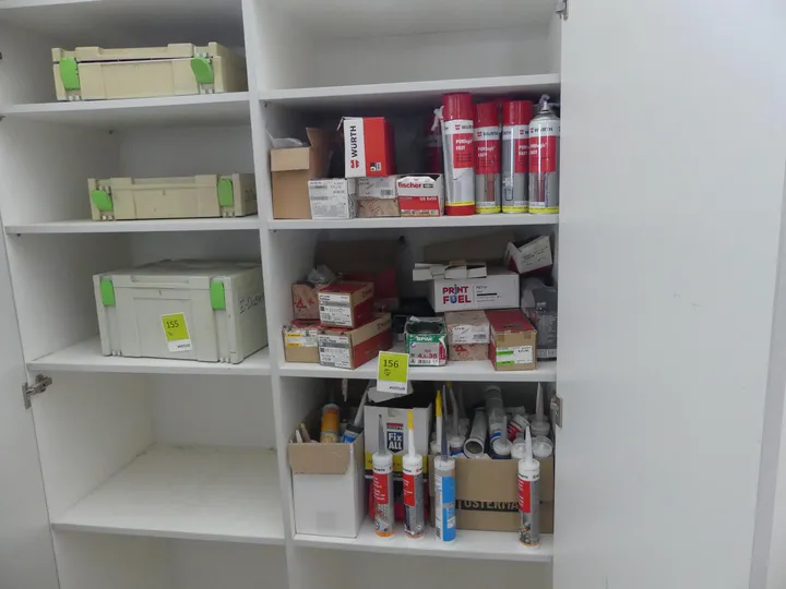 Posten Material/Zubehör Umfang: 1x Regalinhalt